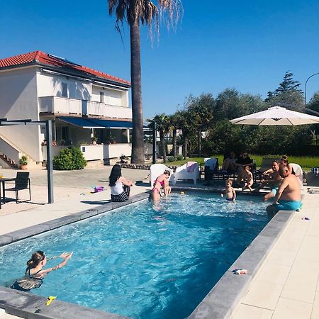 Rab Island Apartmets - Palit Rab Town Eksteriør billede