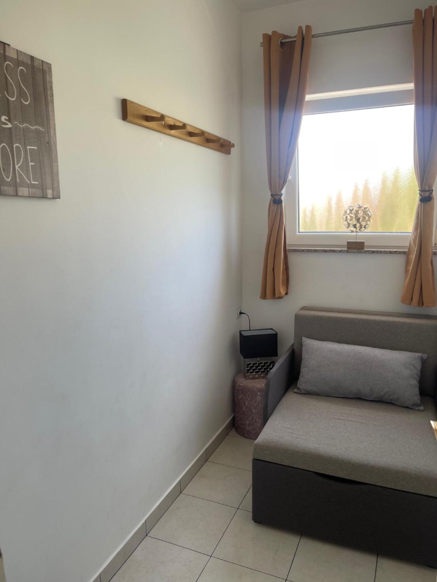Rab Island Apartmets - Palit Rab Town Eksteriør billede